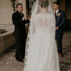 Embellished Lace Walking Veil - Oleg Cassini